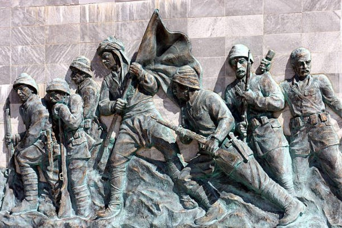 The wall at the Çanakkale Şehitleri Anıtı (Çanakkale Martyrs Memorial) commemorating the service and sacrifice of the ordinary Turkish soldiers at the Battle of Çanakkale (Gallipoli campaign) in 1915